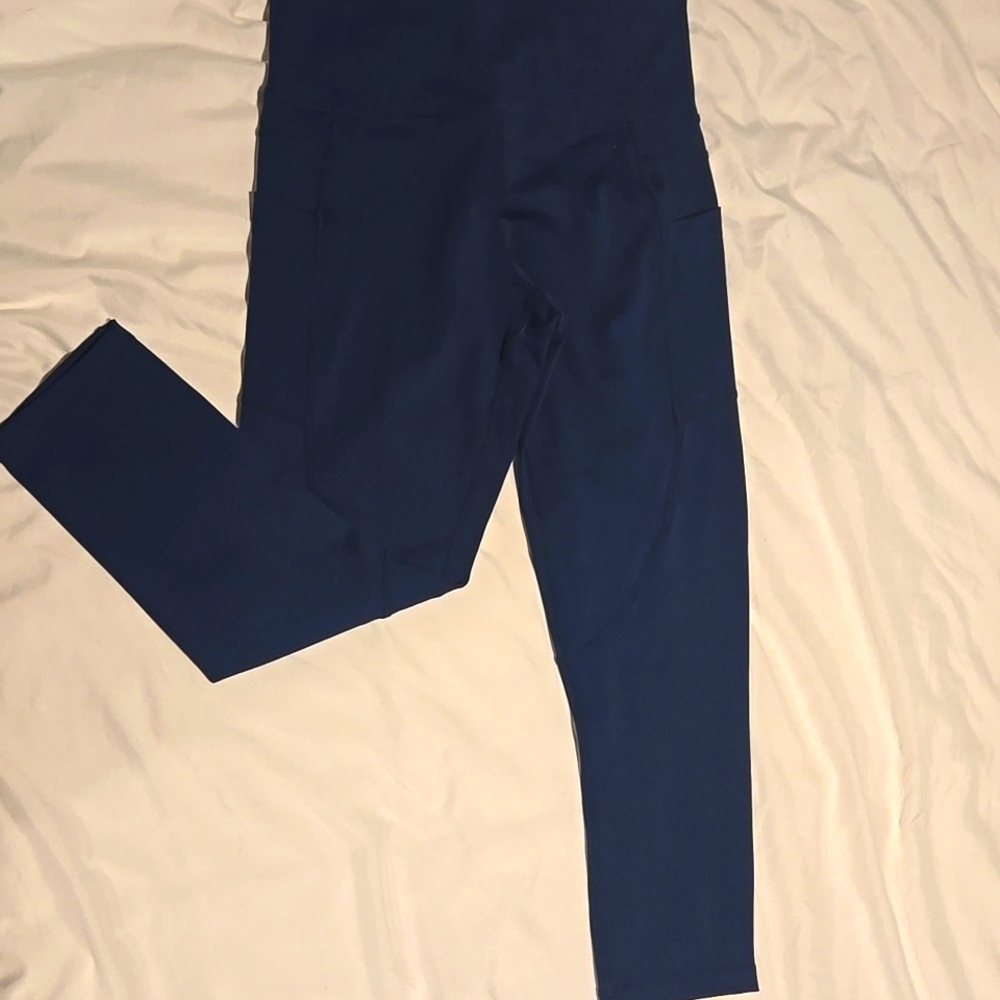 Size 4 Zyia Active Leggings
